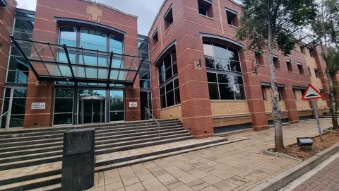 10 Fricker Road, Illovo